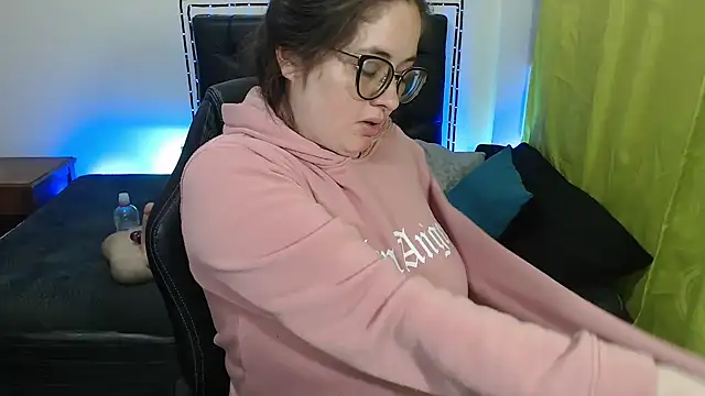 KrystalAdams online show from 10/27/25, 01:48