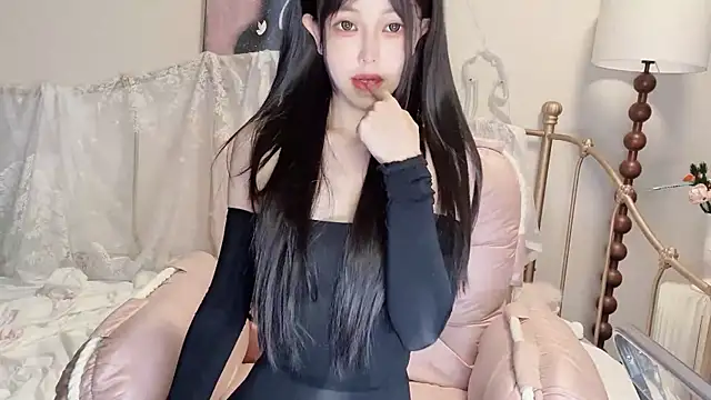 Snapshot of kiraa-0051 chatting on 09/20/25, 07:20 kiraa-0051 online show from 09/20/25, 07:20