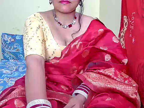 Snapshot of MasTANIYA chatting on 10/20/25, 03:01 MasTANIYA online show from 10/20/25, 03:01