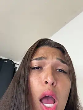 love megann online show from 11/05/25, 02:11