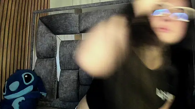 Cherry  Hot online show from 10/24/25, 12:19