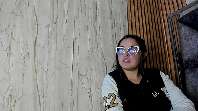 Cherry  Hot online show from 11/26/25, 05:41