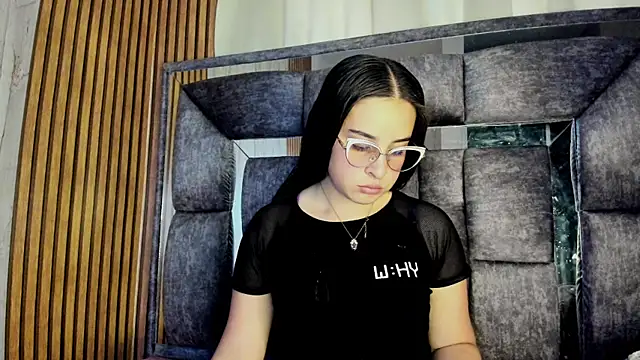 Cherry  Hot online show from 12/13/25, 10:15