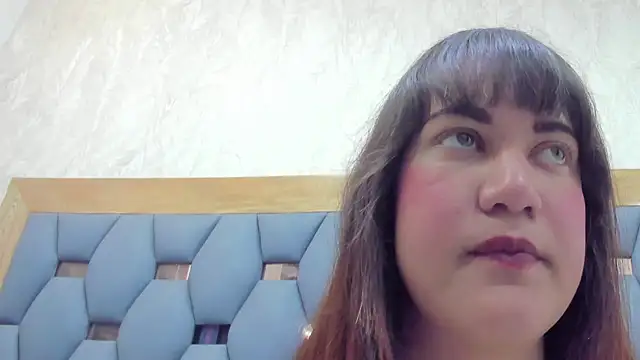 juliette pretty  online show from 10/25/25, 07:19