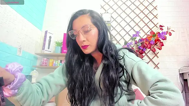 Snapshot of SALOME_KORLAND chatting on 06/23/26, 03:10 SALOME KORLAND online show from 06/23/26, 03:10