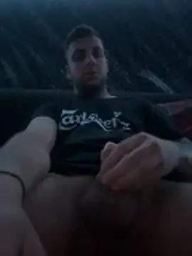 Snapshot of 20cmdicazzo chatting on 11/07/25, 12:10 20cmdicazzo online show from 11/07/25, 12:10