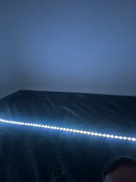 Snapshot of 20cmdicazzo chatting on 11/12/25, 01:28 20cmdicazzo online show from 11/12/25, 01:28