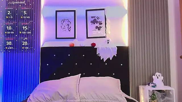 ashlycarteer online show from 10/14/25, 06:52