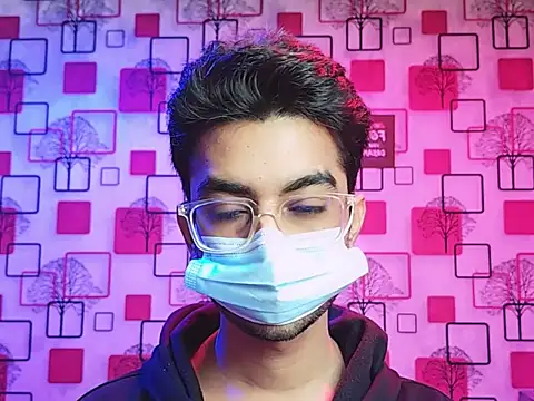 ChiseledCharm online show from 12/15/25, 08:46