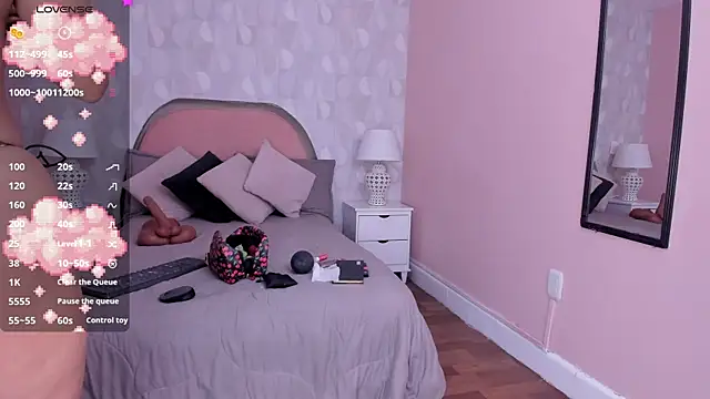 isabella milf  online show from 06/21/26, 12:19