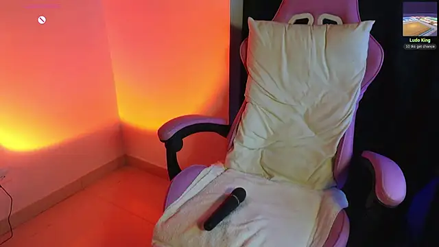 Snapshot of Anyone__666 chatting on 02/12/26, 11:00 Anyone 666 online show from 02/12/26, 11:00