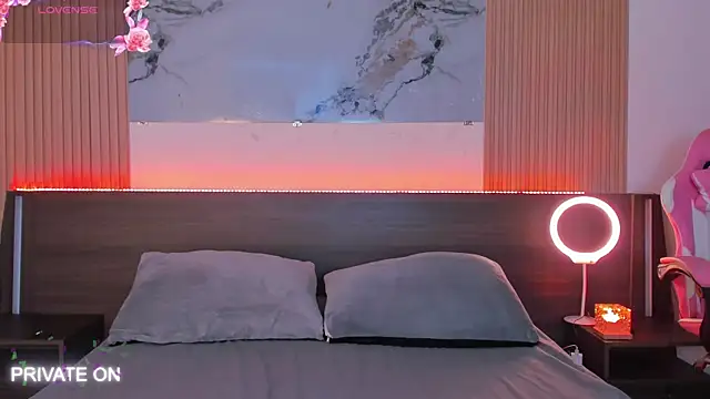 Snapshot of samanthaa_moon chatting on 02/23/26, 11:46 samanthaa moon online show from 02/23/26, 11:46