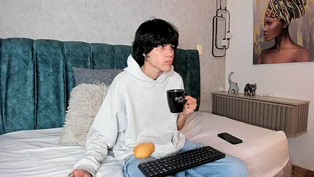 Diamond twink online show from 06/22/26, 01:41