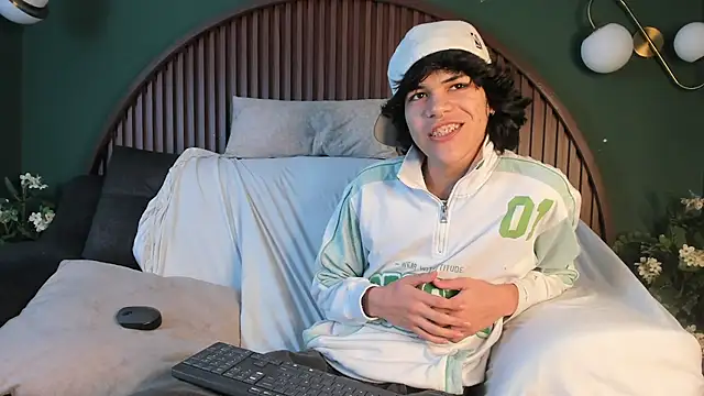 Diamond twink online show from 07/26/26, 05:48