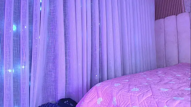 Snapshot of celeste_moonx chatting on 01/14/26, 12:00 celeste moonx online show from 01/14/26, 12:00