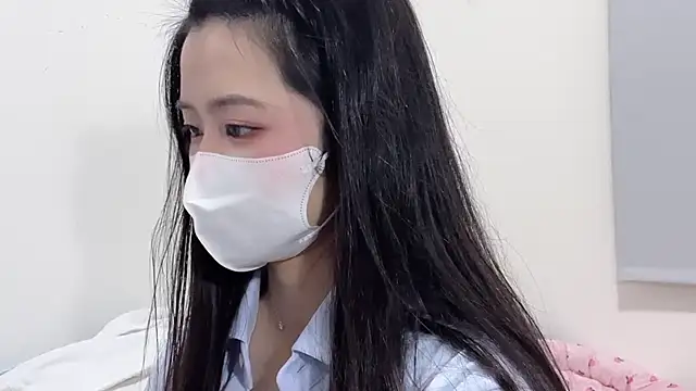 LHeart online show from 11/07/25, 01:33