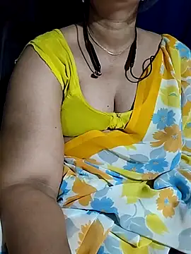 Snapshot of sesiteluguammayi chatting on 06/08/26, 03:56 sesiteluguammayi online show from 06/08/26, 03:56