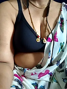 Snapshot of sesiteluguammayi chatting on 07/02/26, 03:45 sesiteluguammayi online show from 07/02/26, 03:45
