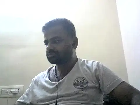 sree4143 online show from 09/09/25, 05:01