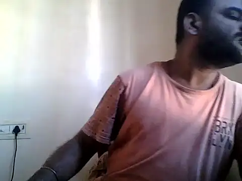 sree4143 online show from 09/18/25, 03:19