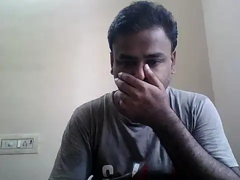 sree4143 online show from 10/11/25, 10:25