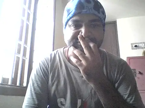 sree4143 online show from 10/24/25, 03:03