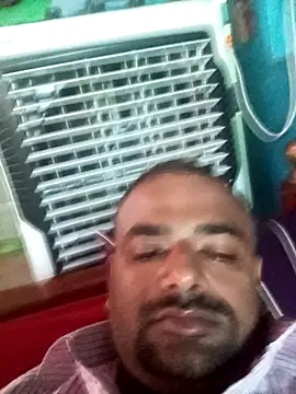 sree4143 online show from 11/18/25, 04:06