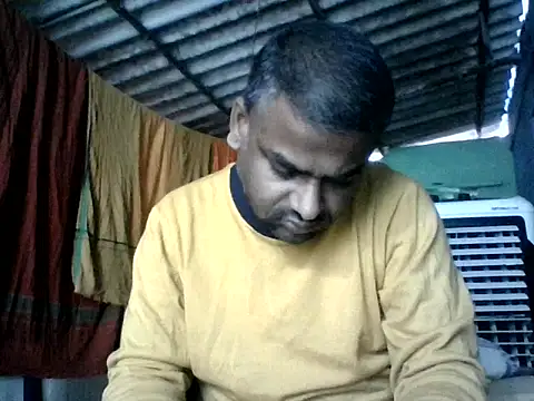 sree4143 online show from 12/16/25, 05:12