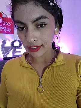 Snapshot of Fox_Roxxan chatting on 02/26/26, 02:21 Fox Roxxan online show from 02/26/26, 02:21