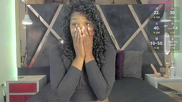 Snapshot of Blackyhot69 chatting on 11/06/25, 01:12 Blackyhot69 online show from 11/06/25, 01:12