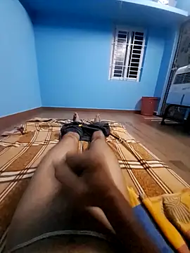 Snapshot of Tamilpayan00 chatting on 10/26/25, 12:16 Tamilpayan00 online show from 10/26/25, 12:16