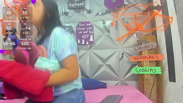 GreciaFox1 online show from 10/29/25, 10:39