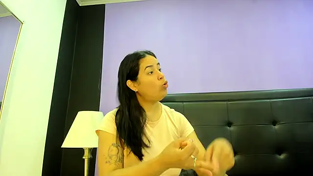 GreciaFox1 online show from 06/19/26, 02:10