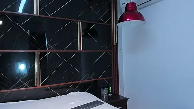 HannyThompson online show from 11/02/25, 12:51