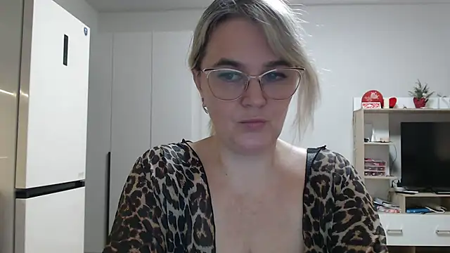 EleanoraDream online show from 04/27/26, 10:57