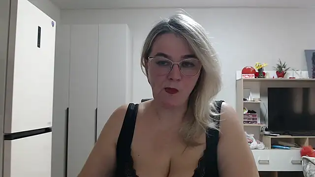 EleanoraDream online show from 04/30/26, 11:27