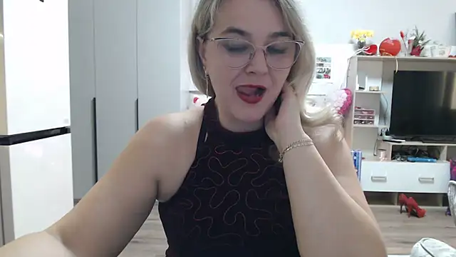 EleanoraDream online show from 05/02/26, 02:11
