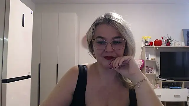 EleanoraDream online show from 05/03/26, 09:59