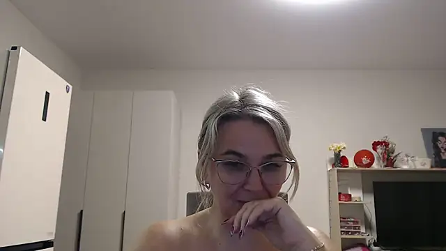EleanoraDream online show from 05/09/26, 05:18