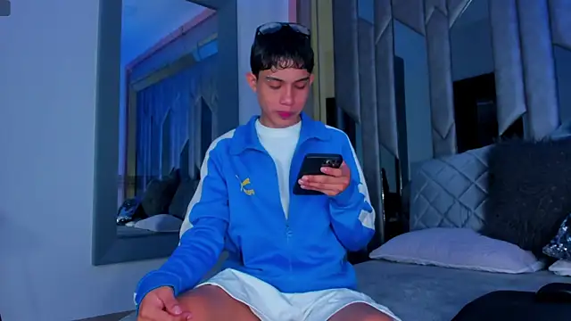 Snapshot of Sebax_Young chatting on 06/07/26, 08:23 Sebax Young online show from 06/07/26, 08:23