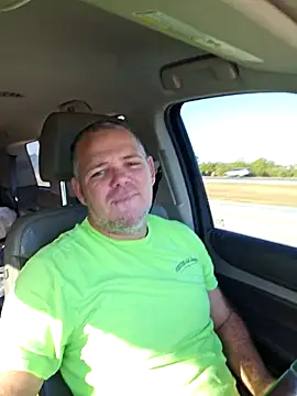 Snapshot of cubanitofeliz40 chatting on 02/12/26, 01:50 cubanitofeliz40 online show from 02/12/26, 01:50