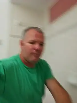 cubanitofeliz40 online show from 02/23/26, 12:09