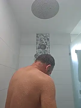 Snapshot of cubanitofeliz40 chatting on 03/04/26, 01:06 cubanitofeliz40 online show from 03/04/26, 01:06