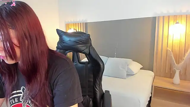 emma fhox online show from 09/16/25, 02:12