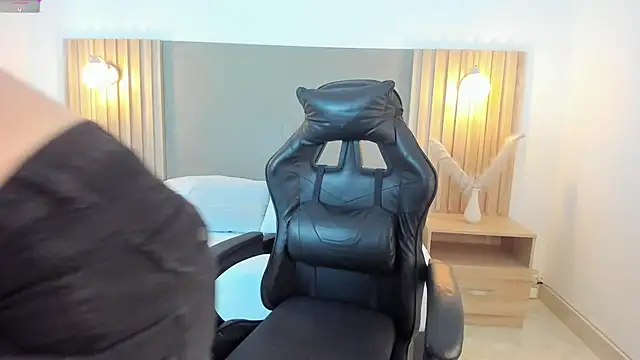 emma fhox online show from 09/27/25, 02:16