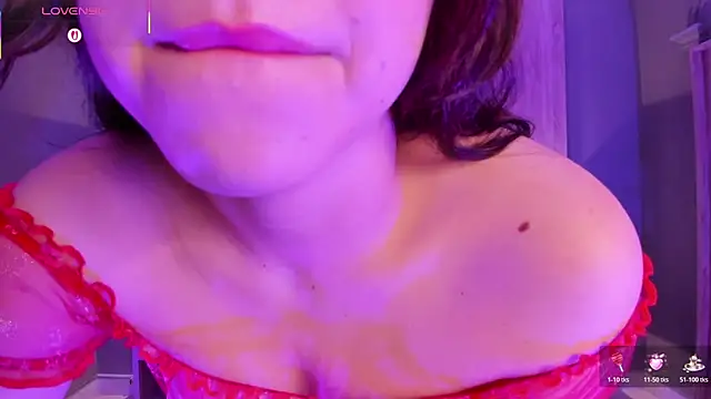 emma fhox online show from 10/28/25, 02:26