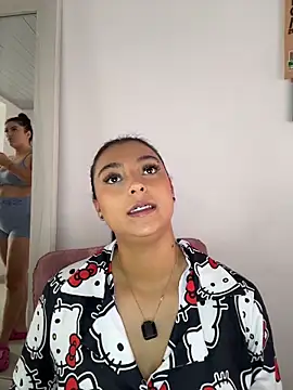 nicolexxaleja online show from 04/28/26, 02:44