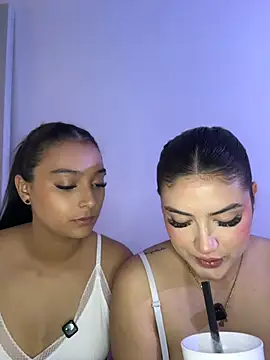 nicolexxaleja online show from 05/08/26, 04:56