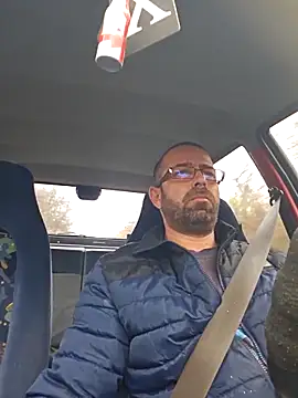 Snapshot of Thomas043 chatting on 11/29/25, 11:02 Thomas043 online show from 11/29/25, 11:02