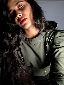 cute radhikaa online show from 09/15/25, 07:03